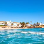 Gdzie na majówkę: praktyczny przewodnik po najciekawszych kierunkach i atrakcjach w Polsce i za granicą